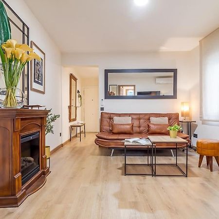 Apartamento Reformado Y Tranquilo Junto A Gran Via Madrid Luaran gambar