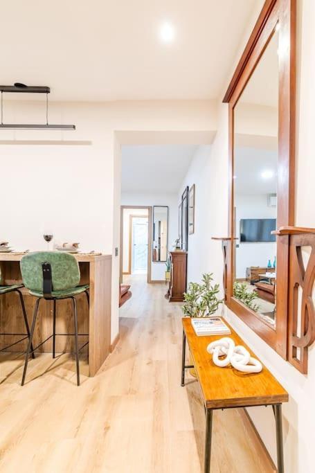 Apartamento Reformado Y Tranquilo Junto A Gran Via Madrid Luaran gambar