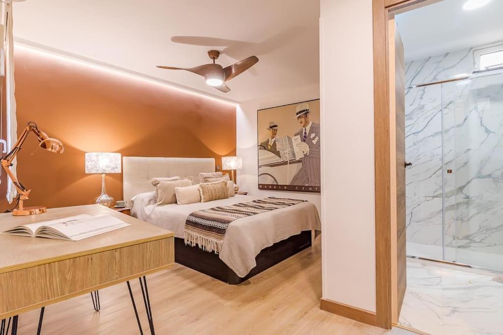 Apartamento Reformado Y Tranquilo Junto A Gran Via Madrid Luaran gambar